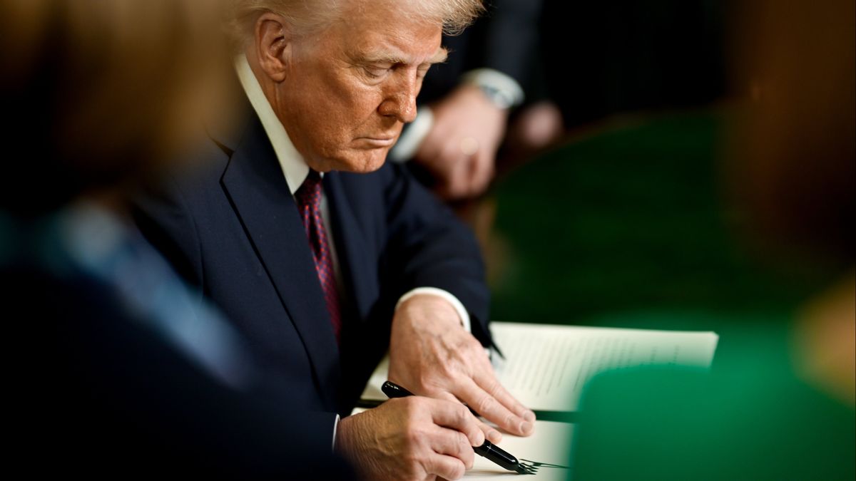 US Biggest Donor, Trump Signs Executive Order To Leave WHO