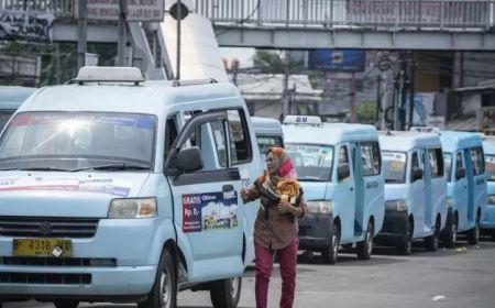 Pemprov DKI Batalkan Pemisahan Tempat Duduk Pria-Wanita di Angkot, Pengamat Setuju: Kuatkan Kebijakan yang Sudah Ada