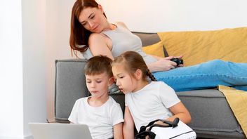 Too Often Watching Short Videos Makes Children Lazy To Learn, This Is What Experts Say