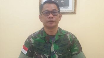 戈梅巴布亚的印尼国民军哨所遭到武装团体袭击，两名印尼国民军士兵腹部中弹身亡