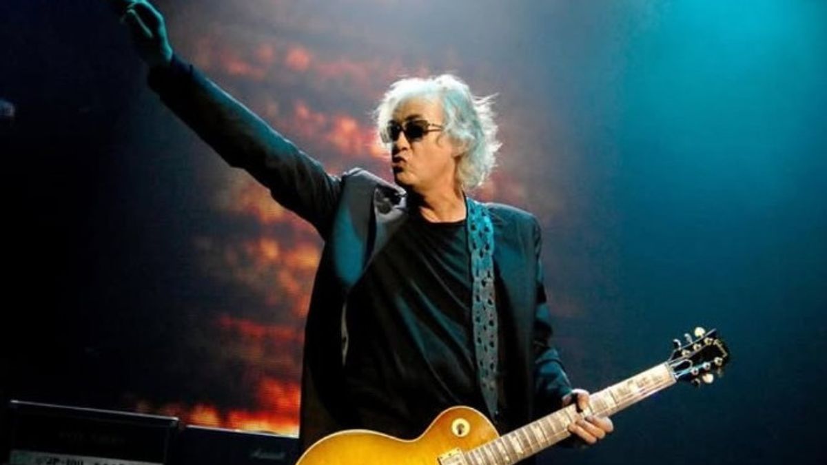 Jimmy Page Bagikan Rekaman “Ten Years Gone” Versi Home Demo