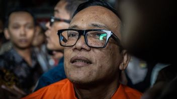 元副労働者イマニュエル・エベネザーがアムネスティを要求し、KPKシングン・エフェック・ジェラ