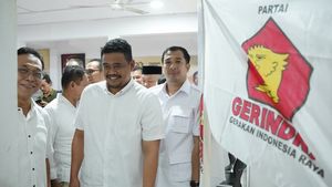 Bobby Nasution récupère le formulaire d’inscription pour Cagub Sumatra du Nord au 7e Parpol