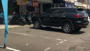 Will Take Strict Action, DKI Transportation Agency Calls Illegal Parking Attendants At Minimarkets Entering Minor Crimes