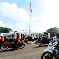 Penyaluran Bantuan Sosial untuk 1,2 Juta Keluarga Terdampak COVID-19 Dimulai