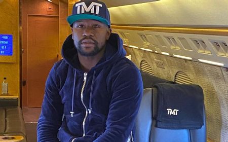 Mayweather Ajak Haters Tur Koleksi Mobil Mewahnya