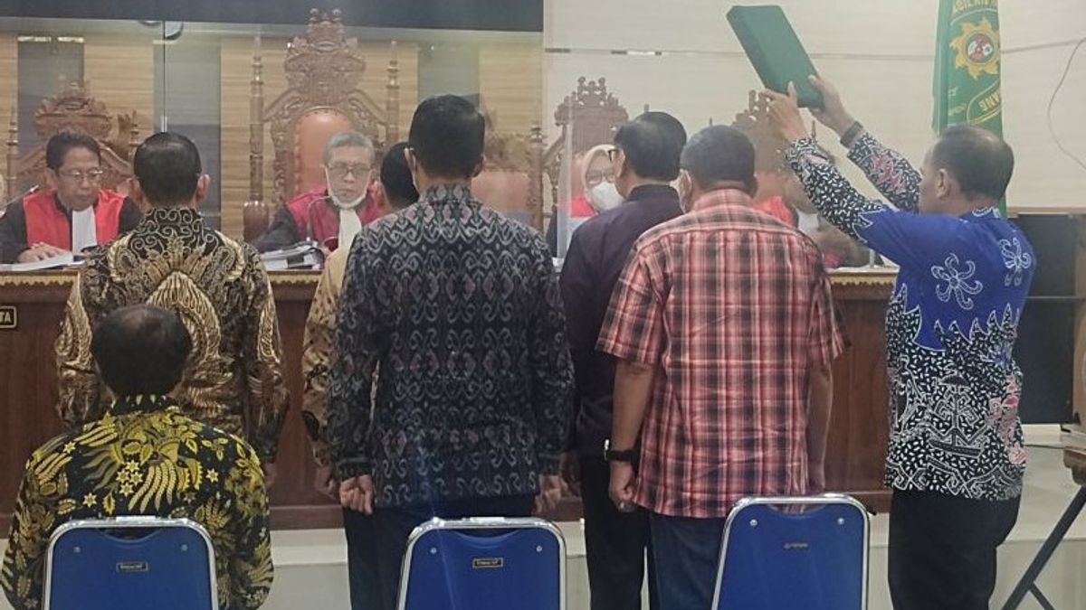 Anggota DPR Tamanuri Hingga Bupati Lampung Timur Hadir Sebagai Saksi Kasus Suap di Unila
