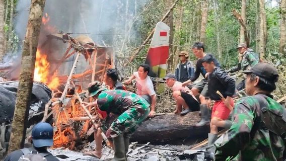 Pelita Explains the Chronology of the Carter Plane Crash that Killed the Pilot