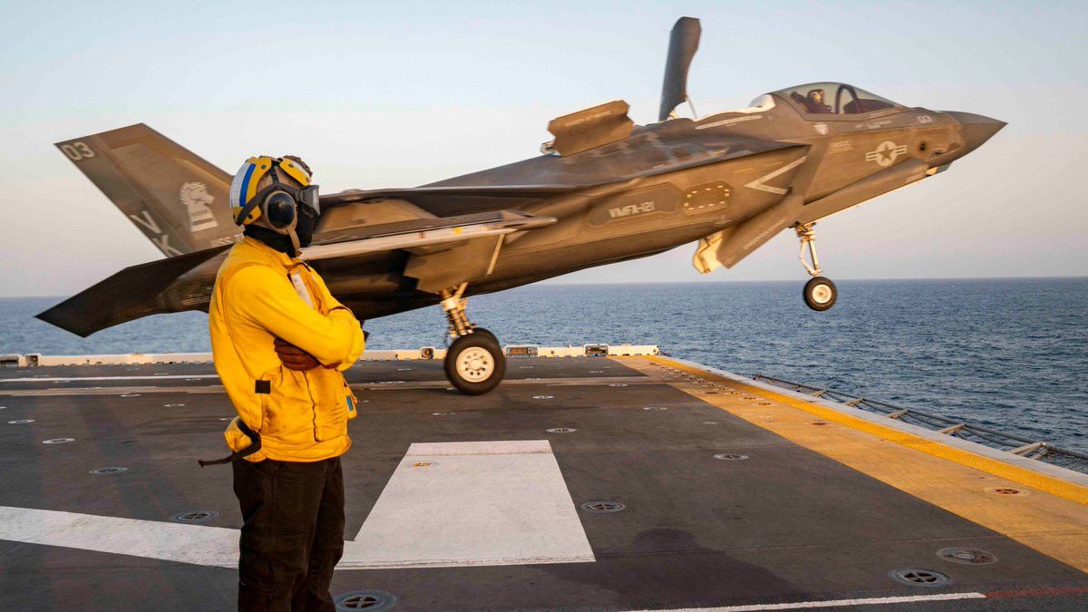 미 하원, 헤그세트 국방장관에게 : 이란 전쟁이 필요한 핵 위협이 있습니까?