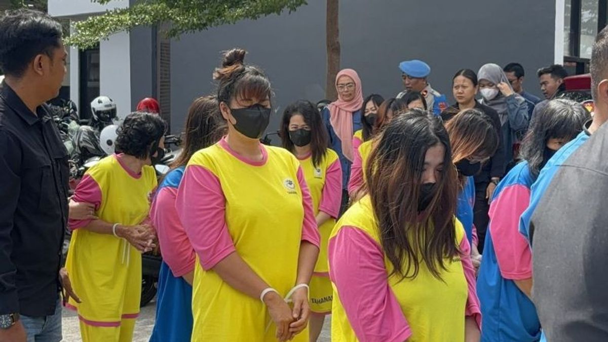 西爪哇警方在向新加坡出售婴儿案中点名6名新嫌疑人