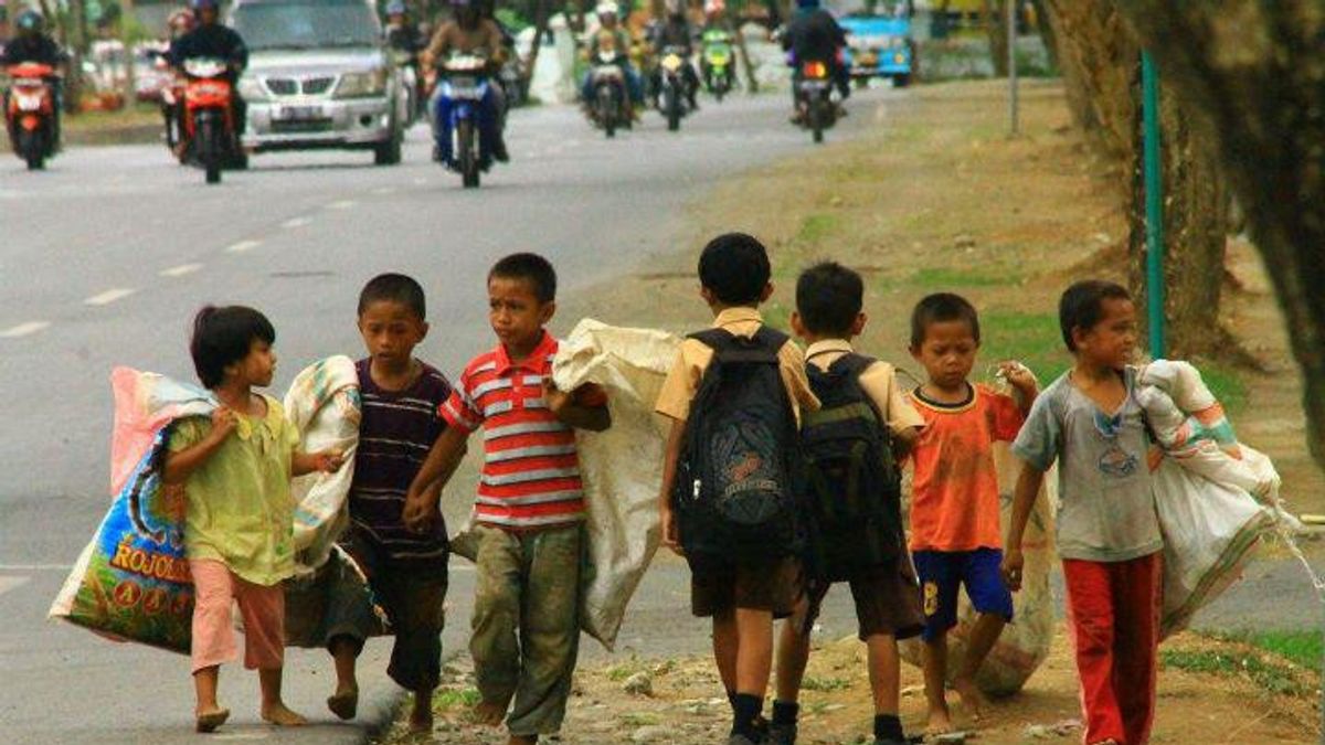 Indonesia Mundur Jauh ke Masa Kolonial dengan Rencana Penyelenggaraan Sekolah Rakyat