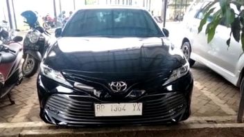 Le Président De DPRD Tanjungpinang Obtient Une Nouvelle Voiture De Service Toyota Camry