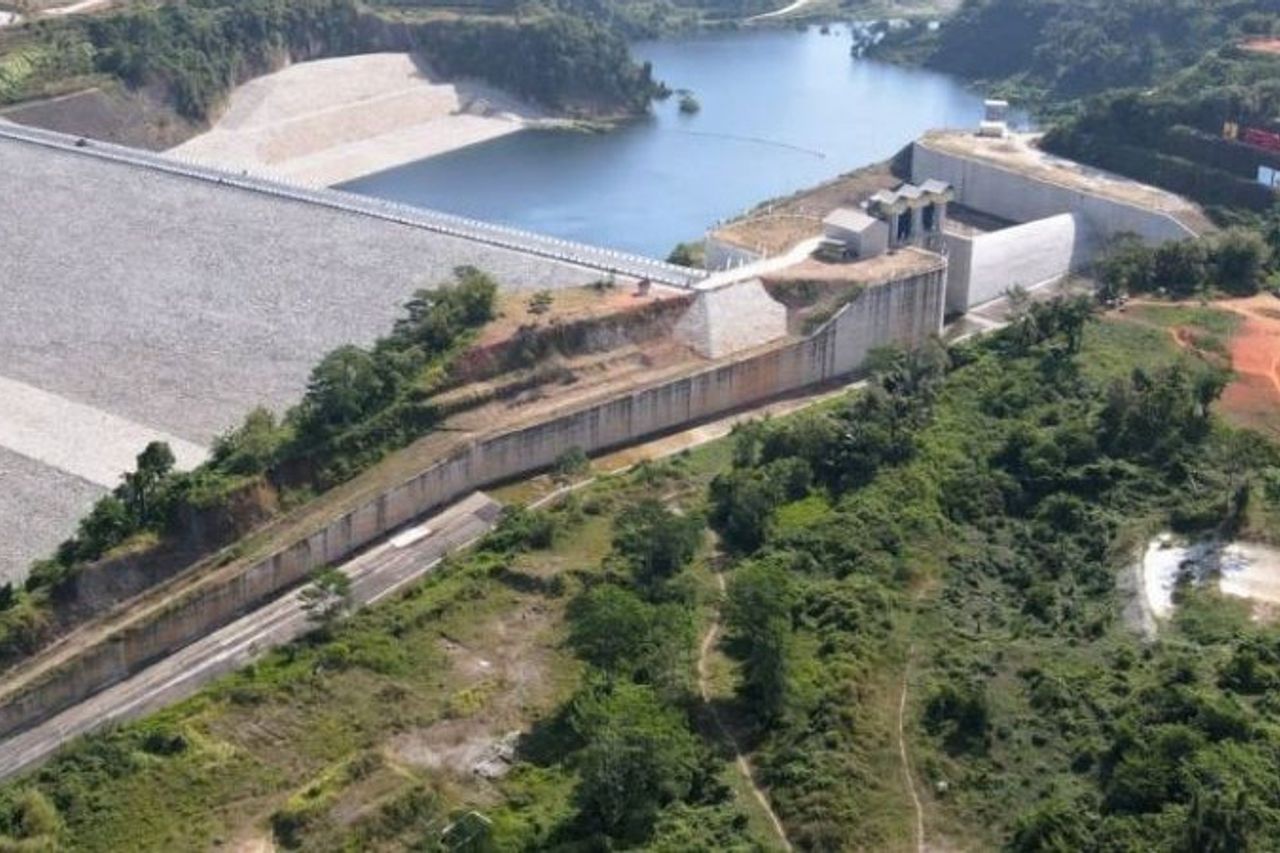 PUPR大臣:農地を支援するロイウィケリスダムの建設