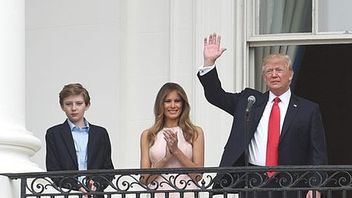 Putra Presiden Trump, Barron, Positif COVID-19