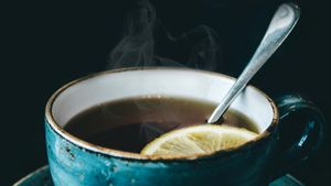 3 Jenis Makanan yang Sebaiknya Tidak Dikonsumsi Bersama Teh