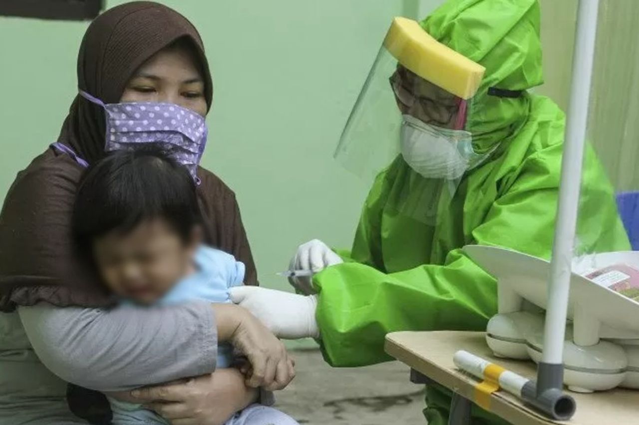 17の保健センターで注射、サンギヘ・スルトで風疹麻疹予防接種が11,857人の子どもたちに届く