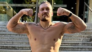 Usyk Isyaratkan untuk Menjalani Dua Pertarungan Lagi sebelum Pensiun