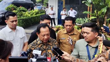 gri : la Constitution de 45 ans ouvre la possibilité de chefs régionaux élus par la Dprd