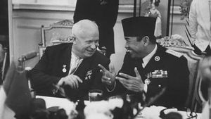 Hari Lahir Bung Karno, 6 Juni: Nikita Khrushchev Berikan Hadiah Patung Karya Seniman Uni Soviet