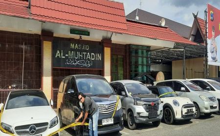 Polda Kalsel Sita Mobil Mewah Mini Cooper hingga Mercy Milik Bandar Investasi Bodong