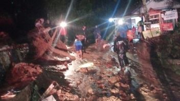 Floods And Landslides In Majalengka, 3 Closed Access Roads