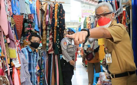 Ganjar Sarankan Dasa Bakul Diterapkan di Pasar Agar Disiplin Prokes