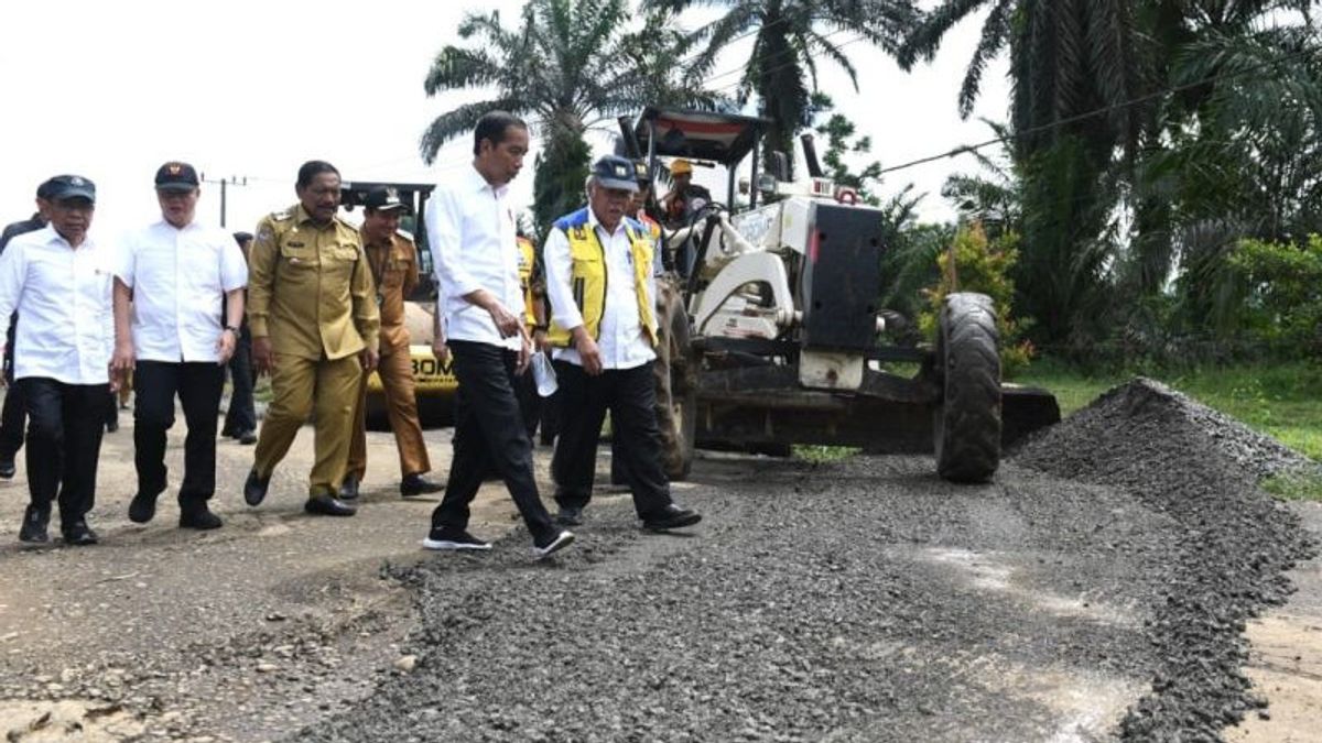 President Jokowi Review Road Infrastructure Improvement In Bengkulu