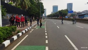 Sebagian Massa Buruh Tinggalkan DPR RI, Massa Lainnya Masih Bertahan di Lokasi Demo