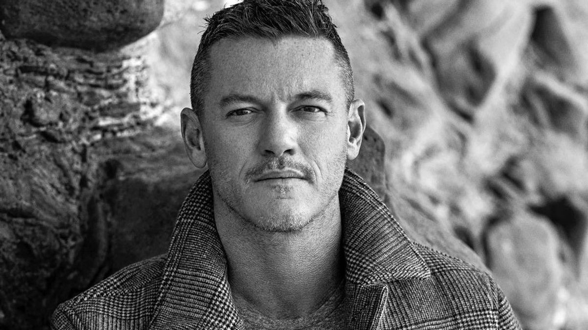 After Breaking Up With A Same-sex Lover, Luke Evans: Love Is A Complicated Animal