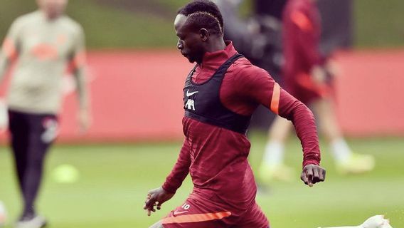 Luis Diaz's Arrival Is Considered A Threat To His Position At Liverpool, Sadio Mane: It's Not A Competition