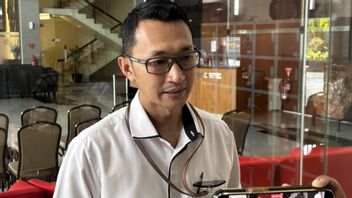 KPKは、ワヒュディン・モリドゥとプラブムリ市長の富を国民が強調した後、LHKPNの内容について正直であるよう当局に求めた。