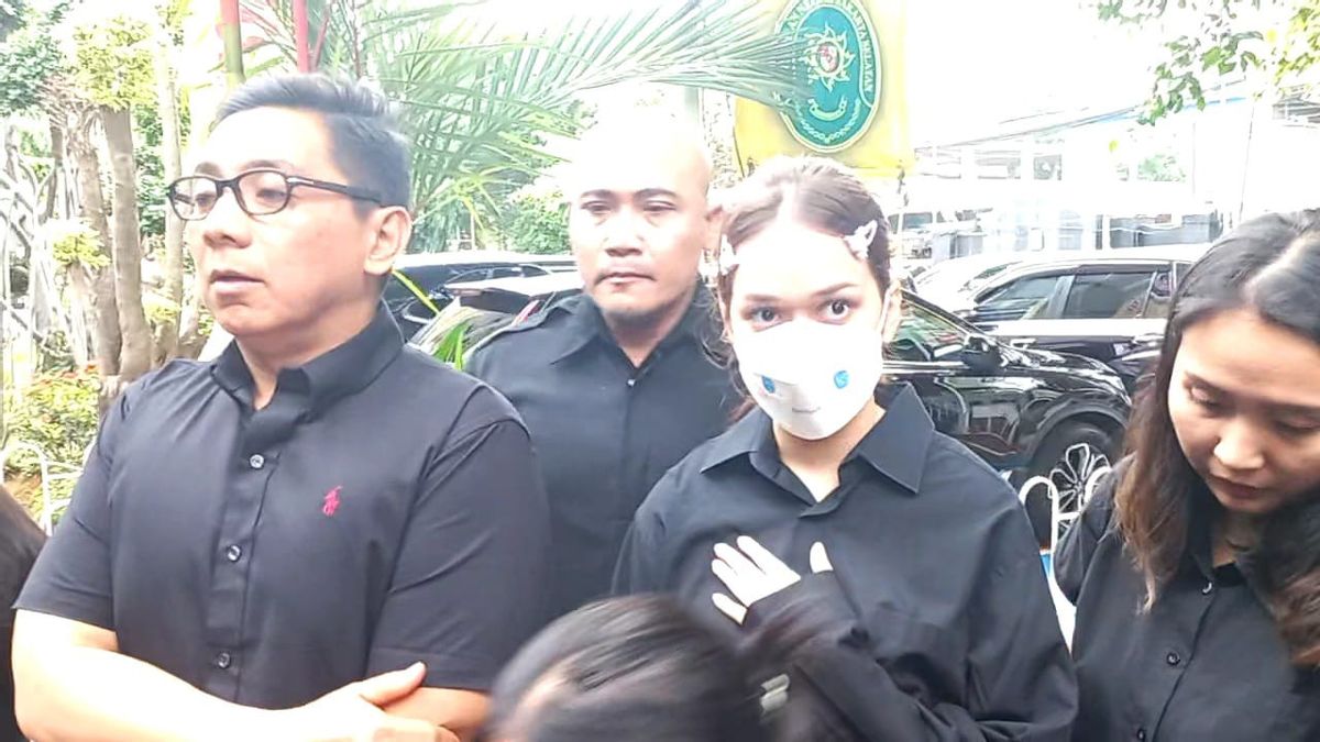 可疑的视频传播者Rebecca Klopper被判处3年徒刑和10亿印尼盾罚款