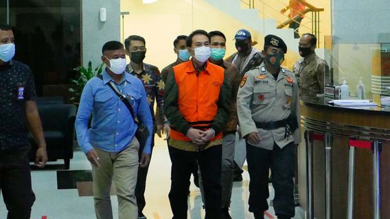  Interrogé Par Le Juge, Azis Syamsuddin A Nié Avoir Présenté Les Anciens Régents De Kukar Rita Widyasari Et Syahrial Aux Enquêteurs De KPK