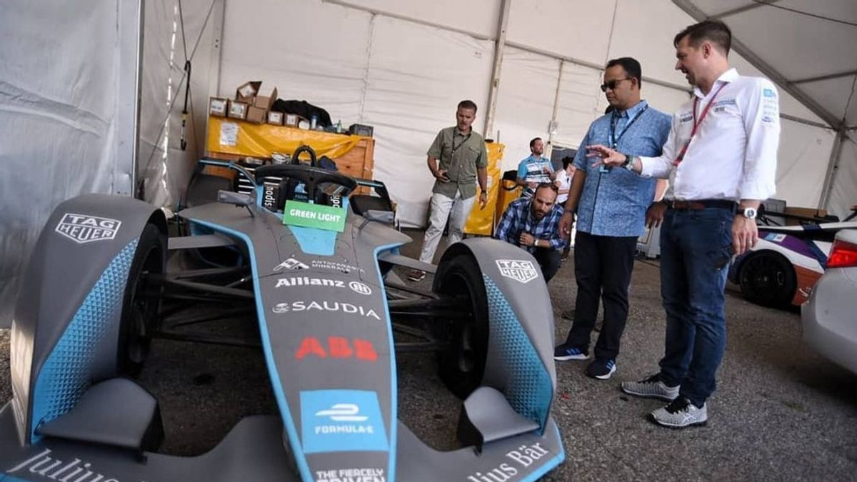 BUMN Still Reluctant To Sponsor Formula E Jakarta, Rocky Gerung: Momentum Reducing Electability Anies Baswedan