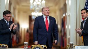 Trump: Jika Kesepakatan Tercapai, AS akan Ambil Uranium Iran