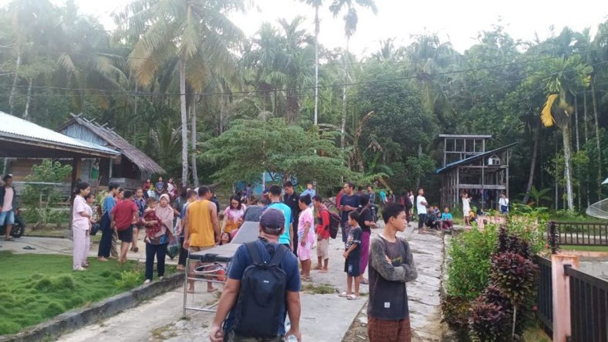 Setelah Gempa M 6,2 dan Susulan M 5,3 di Kepulauan Mentawai, Warga di Tujuh Dusun Mengungsi ke Perbukitan