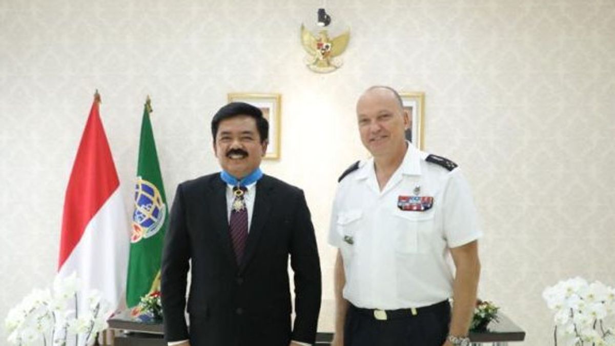 At His Official Home, Minister Hadi Tjahjanto Was Visited By French Air Force High Officials For Joyful News
