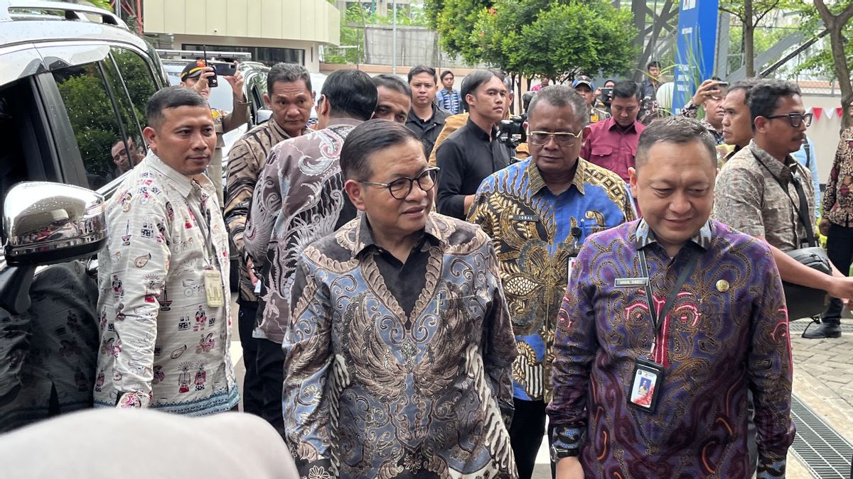 Pramono Lacak Akun Medsos Pamerkan Aksi Tawuran Pelajar Jakarta 
