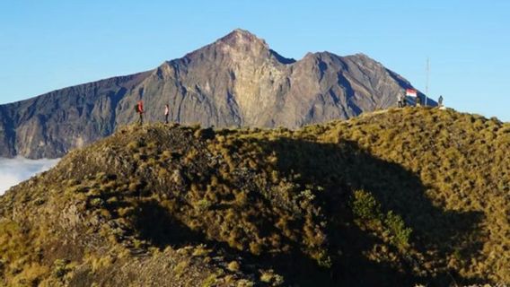3 Months Closed, Mount Rinjani Climbing Route Reopened
