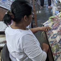 Kain Endek Sekar Jepun, Kain Tenun Asli Kota Denpasar Bali