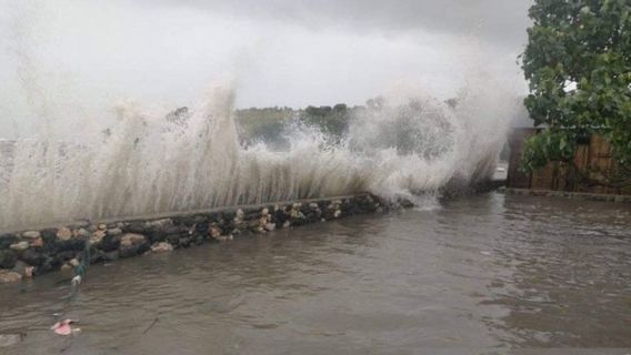 Waspada Banjir Pesisir Jakarta Hingga 3 Hari ke Depan