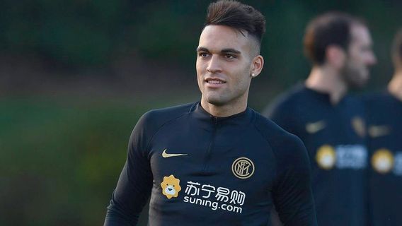 Ini Jawaban Zanetti Soal Ketertarikan Barcelona kepada Lautaro Martinez