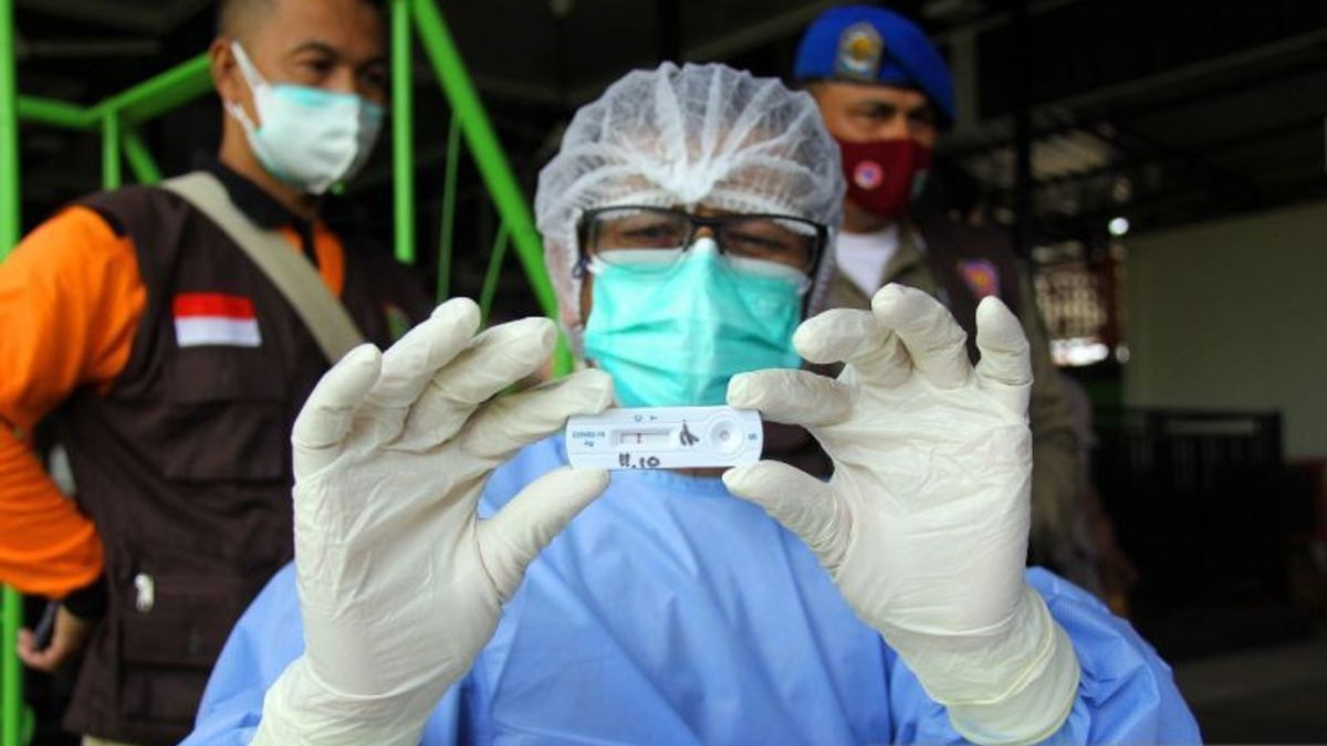 Omicron BA.4和BA.5病例出现，廖内省省长敦促公民进行加强疫苗接种