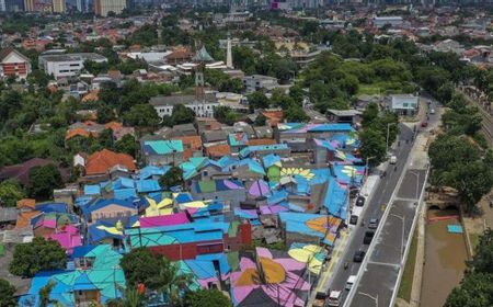 Sindir Beautifikasi Flyover Tapal Kuda, Denny Siregar: Bukan Anies Kalau enggak Aneh, bikin Tertawa