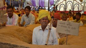 Para Petani India akan Bawa Traktor untuk Pawai Jalanan dalam Protes Reformasi Pertanian
