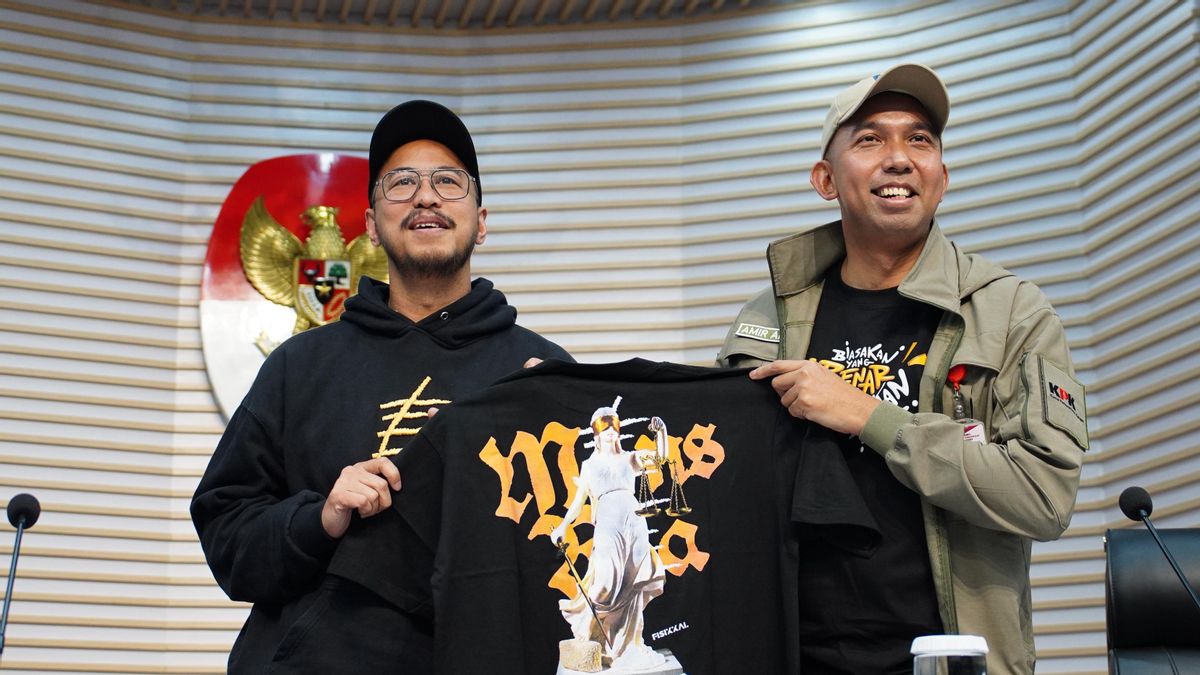 Bringing "Make Right a Habit" Spirit, Pandji Collaborates with KPK in Stand-Up Comedy Special Mens Rea