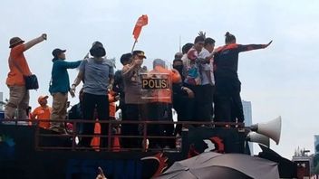 Polisi Siagakan 1.270 Personel Jaga Demo di Patung Kuda