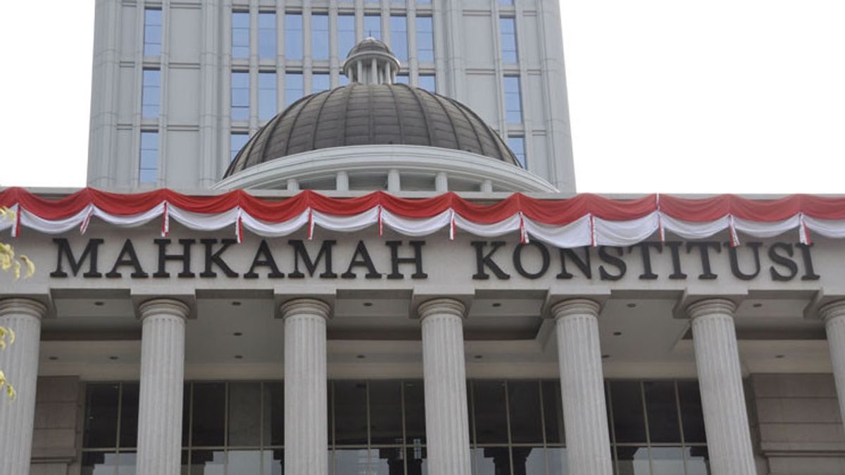 PAN Supports PKS To Sue 20 Percent Presidential Threshold To MK