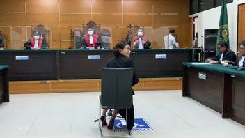 عدم ارتداء قناع أثناء المحاكمة، نيكيتا ميرزاني يوبخ من قبل القاضي