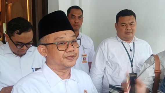 Mendikdasmen soal Siswa SD Dihukum Guru Belajar di Lantai: Jangan Gunakan Cara-cara Bertentangan